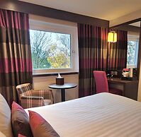 Mondo Hotel