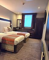 Mondo Hotel