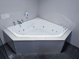 Arkana Motor Inn & Terrace Apartments