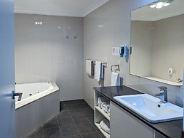 Arkana Motor Inn & Terrace Apartments