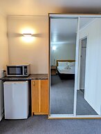 Arkana Motor Inn & Terrace Apartments