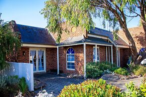 Arkana Motor Inn & Terrace Apartments