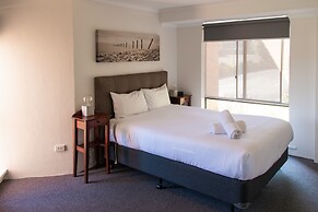 Arkana Motor Inn & Terrace Apartments