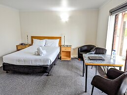 Arkana Motor Inn & Terrace Apartments