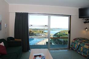 Cook's Lookout Motel