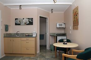 Cook's Lookout Motel