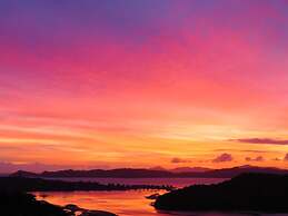 Cook's Lookout Motel