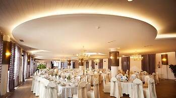 Hotel O Val Do Naseiro