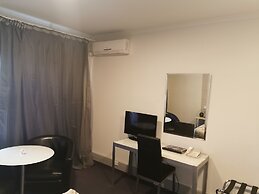 Amethyst Court Motorlodge