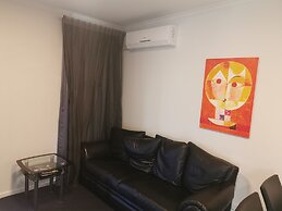 Amethyst Court Motorlodge