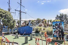 Amethyst Court Motorlodge