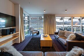Marina Apartments Element Escapes