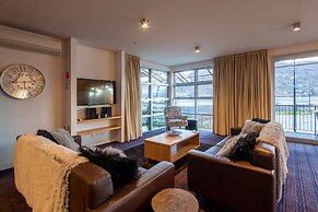 Marina Apartments Element Escapes
