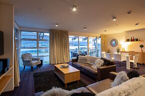 Marina Apartments Element Escapes
