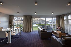 Marina Apartments Element Escapes