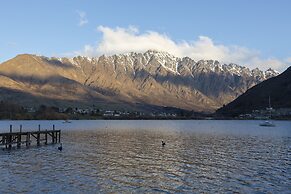 Marina Apartments Element Escapes