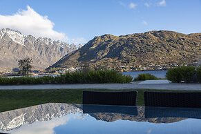 Marina Apartments Element Escapes