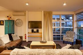 Marina Apartments Element Escapes