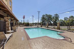 Best Western Plus Classic Inn & Suites