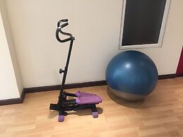 Flora Airport Hotel and Convention Centre Kochi