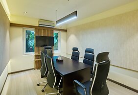 Flora Airport Hotel and Convention Centre Kochi