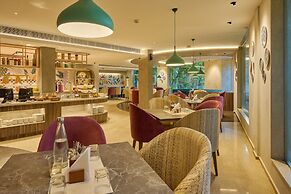 Flora Airport Hotel and Convention Centre Kochi