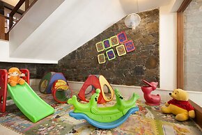 Ramada by Wyndham Udaipur Resort and Spa