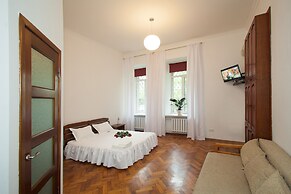 Renaissance Suites Odessa