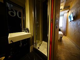 Nerva Accommodation