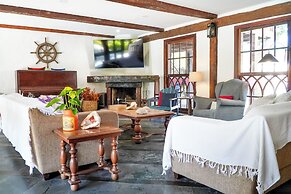 VELINN Caravela Pousada Ilhabela