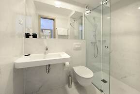 Grand Hotel Adriatic II