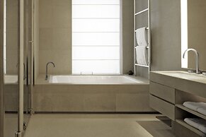 Armani Hotel Milano