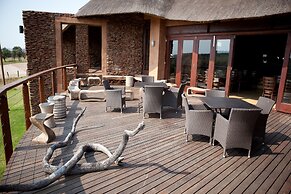 African Hills Safari Lodge & Spa