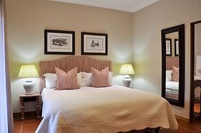 African Hills Safari Lodge & Spa