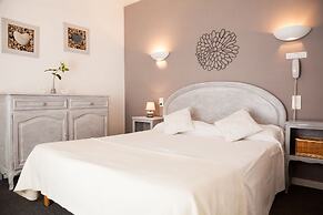 Hôtel Le Petit Manoir