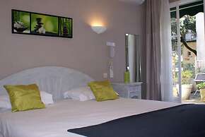 Hôtel Le Petit Manoir