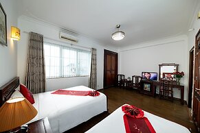 Phoenix Legend Hotel