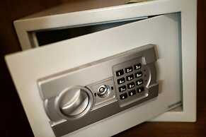 Phoenix Legend Hotel