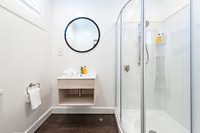 Suncourt Hotel & Conference Centre