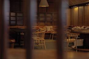 Suncourt Hotel & Conference Centre