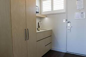 Suncourt Hotel & Conference Centre