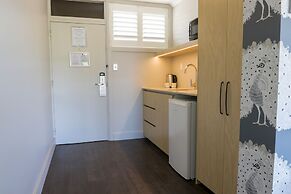 Suncourt Hotel & Conference Centre