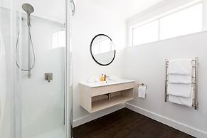 Suncourt Hotel & Conference Centre