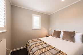 Suncourt Hotel & Conference Centre