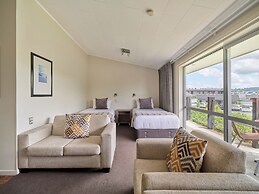 Suncourt Hotel & Conference Centre