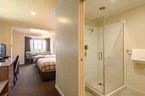 Suncourt Hotel & Conference Centre