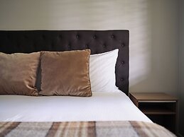 Suncourt Hotel & Conference Centre