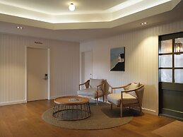 Suncourt Hotel & Conference Centre