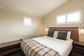 Suncourt Hotel & Conference Centre