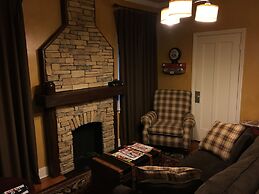 The Campbell Hotel on Route 66